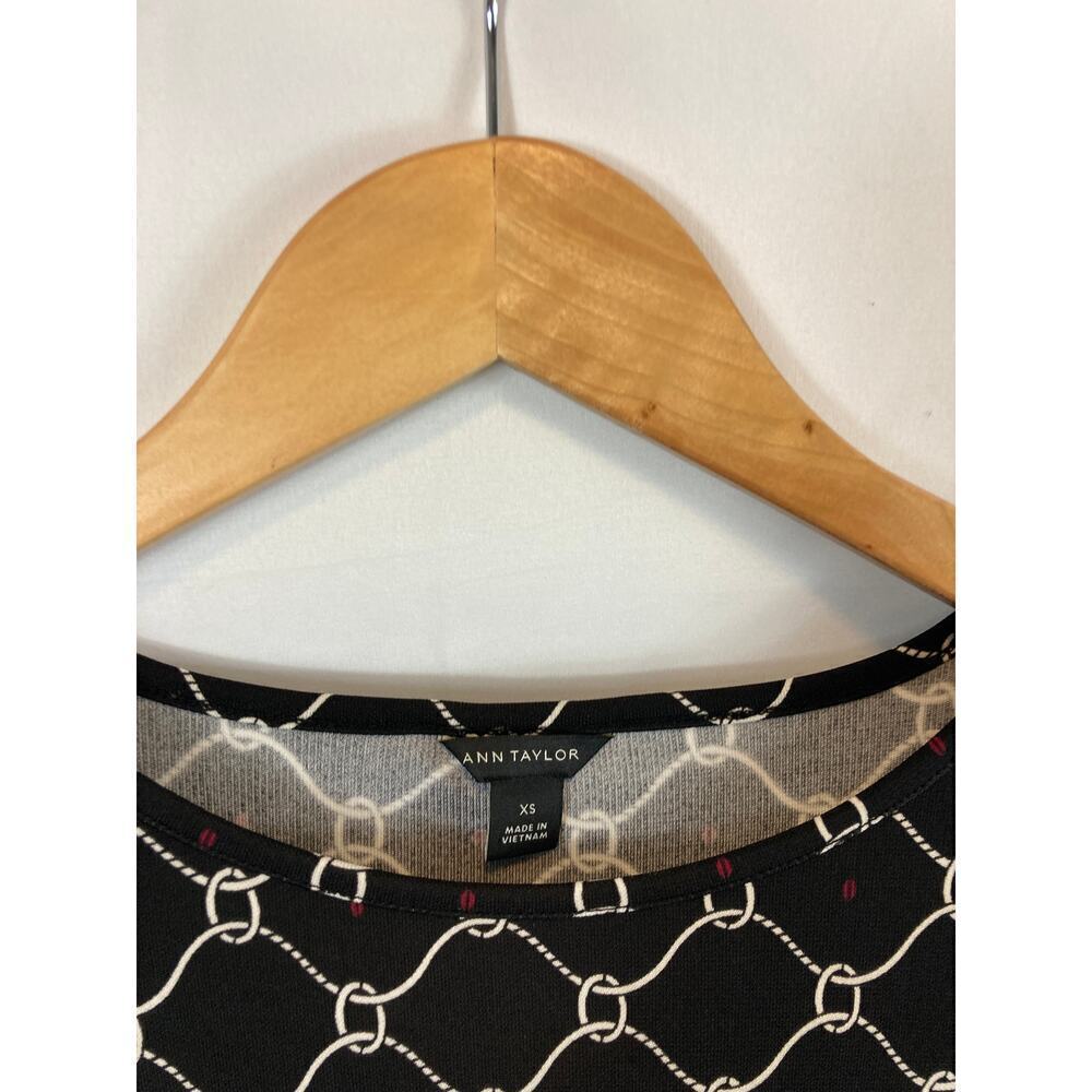 Ann Taylor Patterned Long Sleeve Blouse Size XS - Picture 3 of 6